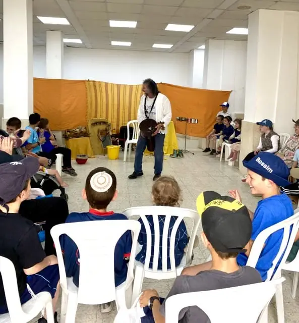 David Feinster performing drums at Yatir Forest event
